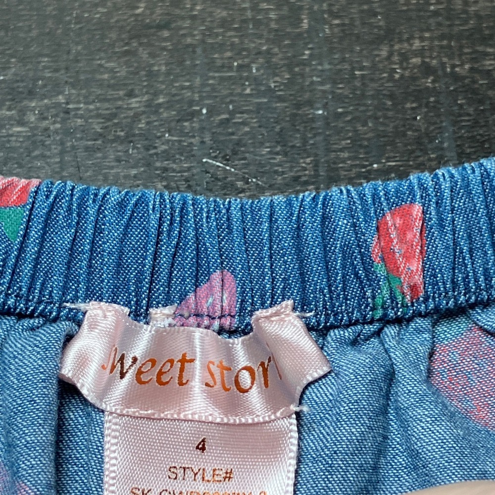 Sweet Story Girls Size 4 Blue Denim Strawberry Print Flutter Sleeve Dress - Picture 6 of 7